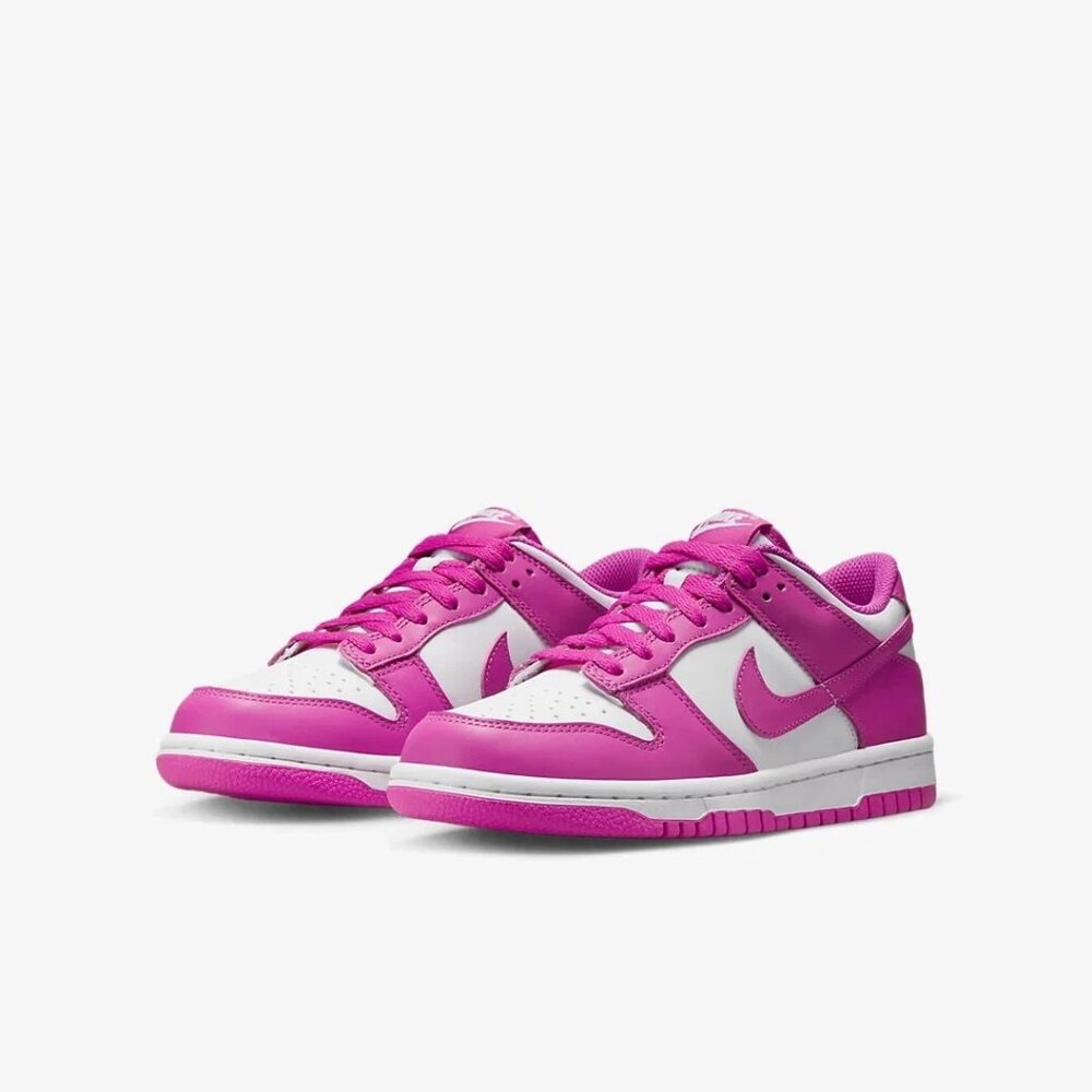 NIKE Dunk Low Sneakers Fuchsia Size
